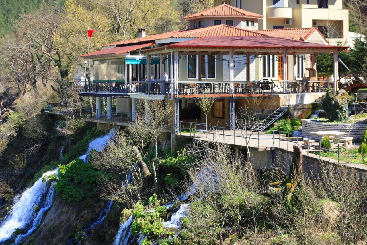 Hotel Gryka E Kelcyres Exteriér fotografie