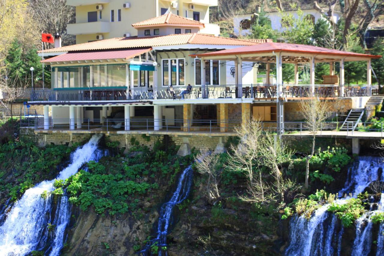 Hotel Gryka E Kelcyres Exteriér fotografie