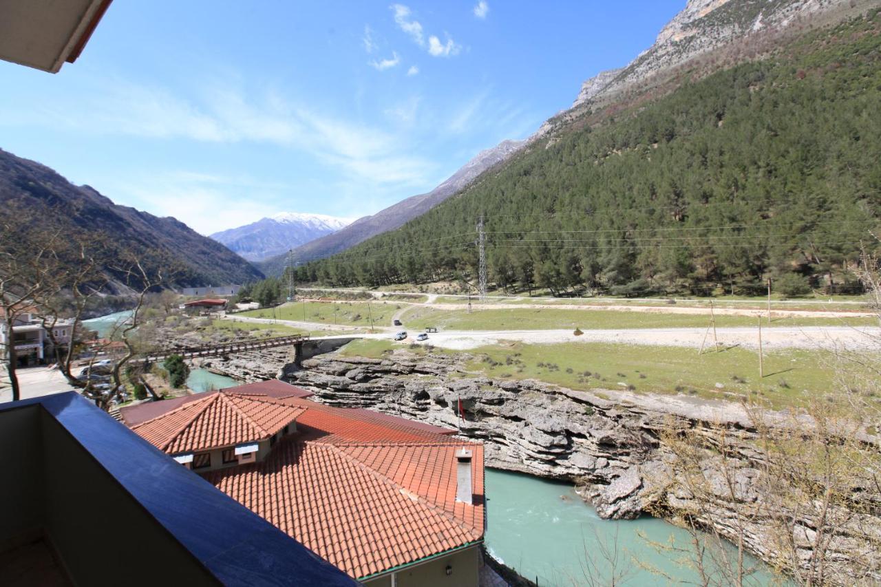 Hotel Gryka E Kelcyres Exteriér fotografie